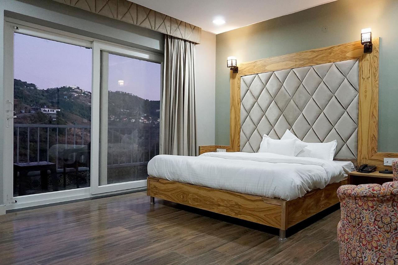 Sl Manor Hill Resort Мусори Екстериор снимка